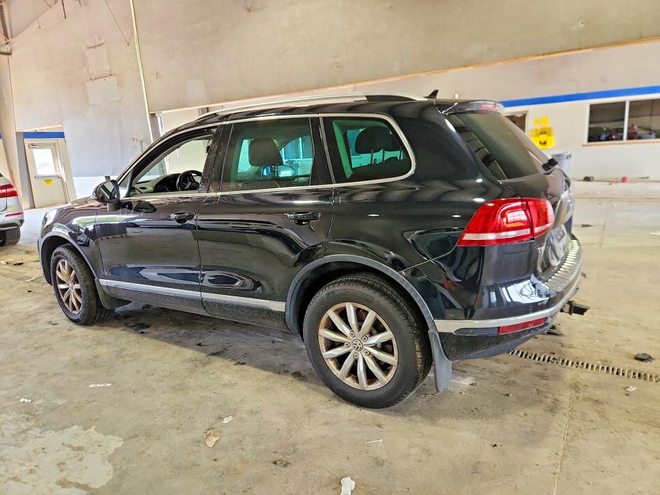 60840256 :رقم المزاد ، WVGEF9BP3GD012239 vin ، 2016 Volkswagen Touareg مزاد بيع