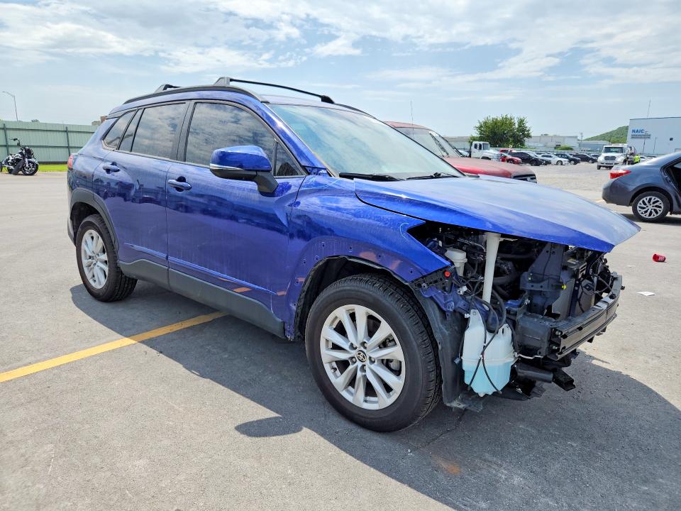 2022 Toyota Corolla Cross მანქანა იყიდება აუქციონზე, vin: 7MUCAAAG3NV014030, აუქციონის ნომერი: 60260486
