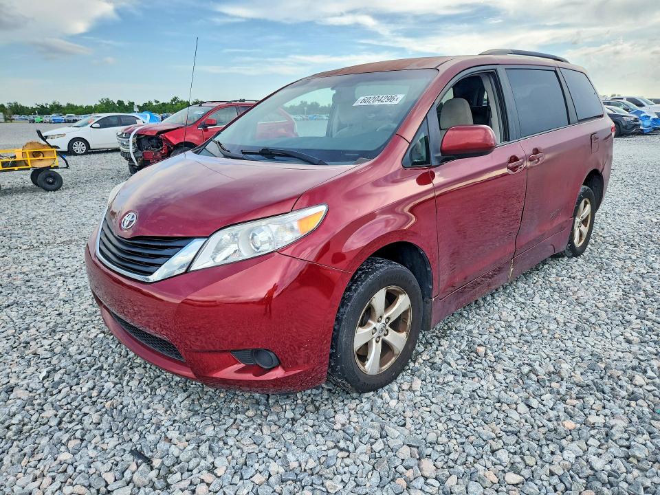 2014 Toyota Sienna მანქანა იყიდება აუქციონზე, vin: 5TDKK3DCXES486104, აუქციონის ნომერი: 60204296