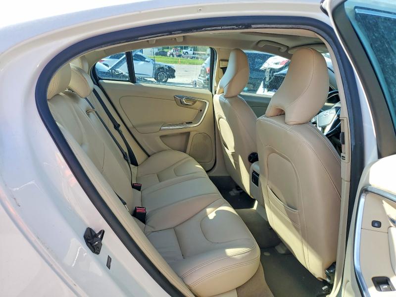 60296546 :رقم المزاد ، YV1622FS1C2106789 vin ، 2012 Volvo S60 مزاد بيع