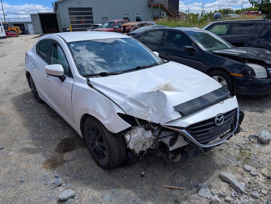 60945896 :رقم المزاد ، 3MZBM1V70FM147348 vin ، 2015 Mazda 3 مزاد بيع