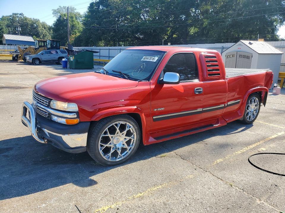 Auction sale of the 2001 Chevrolet Silverado, vin: 2GCEC19V711152056, lot number: 60447816