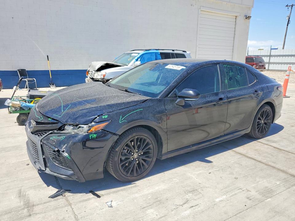 Продажа на аукционе авто 2022 Toyota Camry, vin: 4T1G11BK0NU049873, номер лота: 60948156