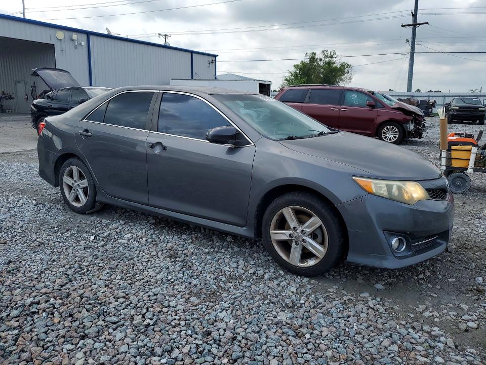 2013 Toyota Camry მანქანა იყიდება აუქციონზე, vin: 4T1BF1FK5DU228950, აუქციონის ნომერი: 62835356