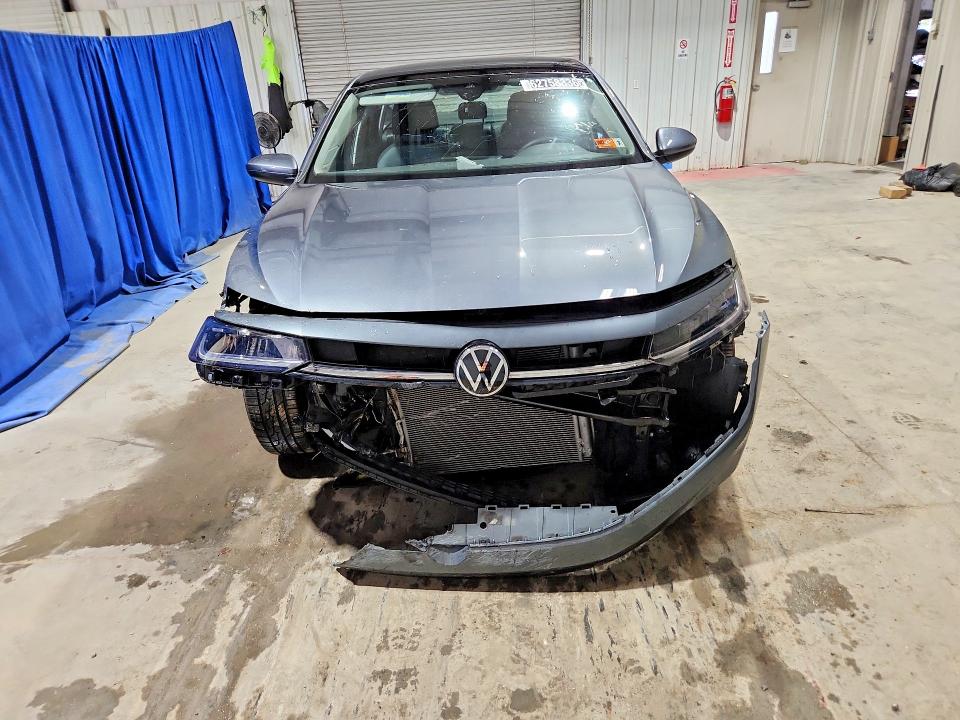 62758336 :رقم المزاد ، 3VW7X7BU5SM084798 vin ، 2025 Volkswagen Jetta مزاد بيع