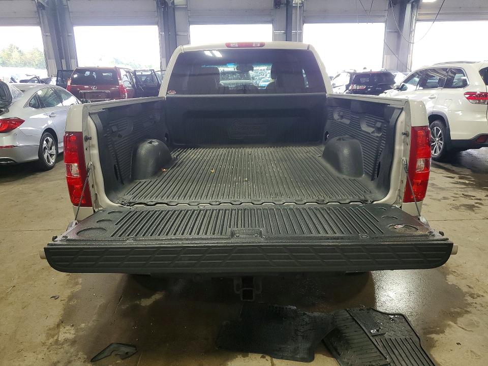 Продажа на аукционе авто 2008 Chevrolet Silverado, vin: 1GCEK19J98Z327909, номер лота: 62494666