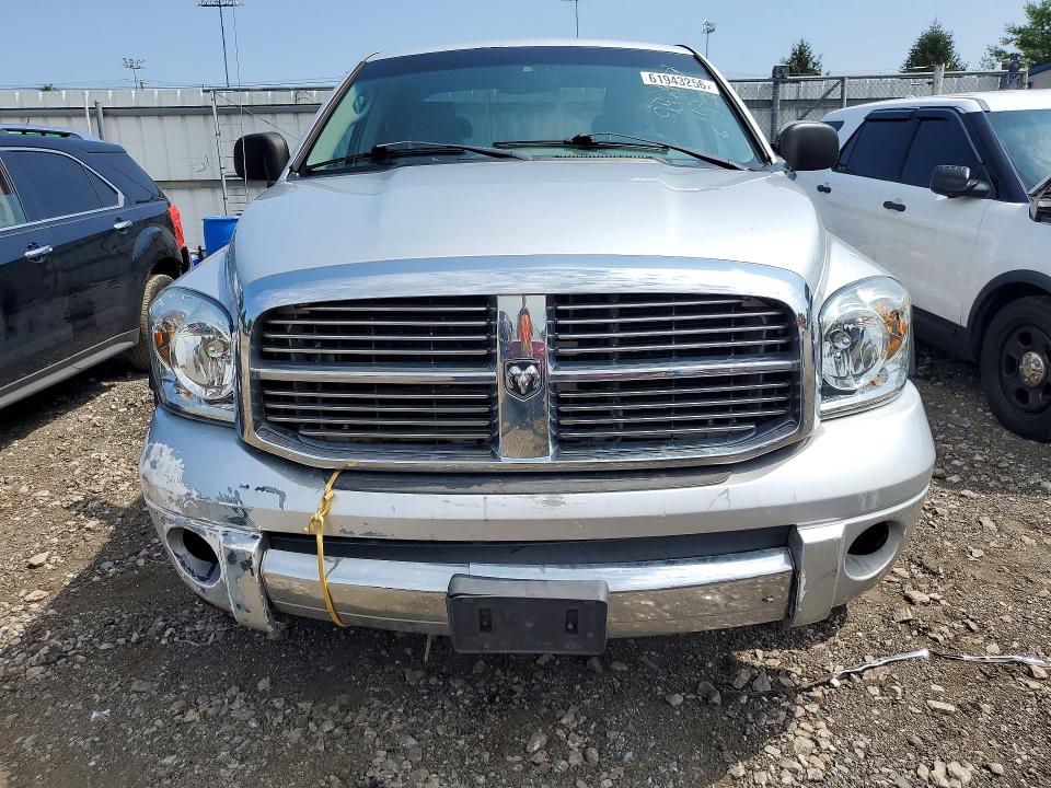 61943256 :رقم المزاد ، 1D7HU18268S527758 vin ، 2008 Dodge Ram 1500 مزاد بيع