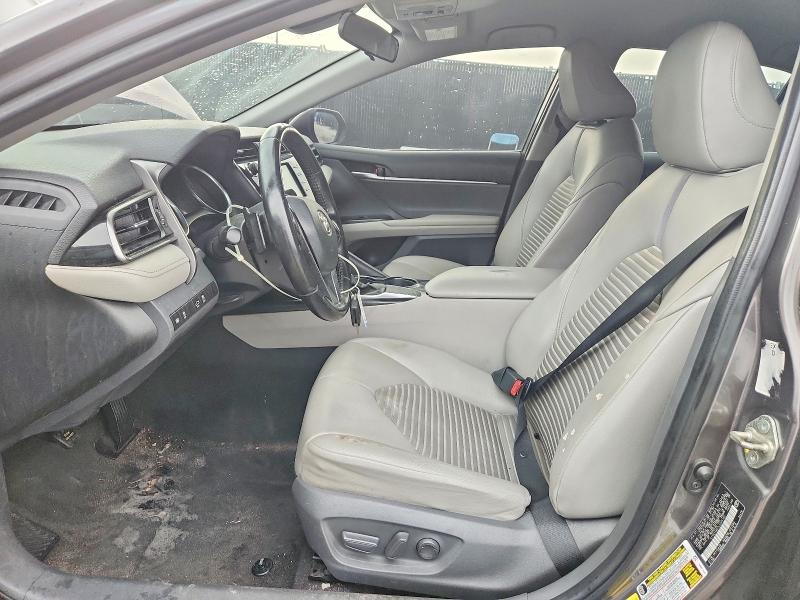 61358936 :رقم المزاد ، 4T1G11AK7LU345102 vin ، 2020 Toyota Camry مزاد بيع