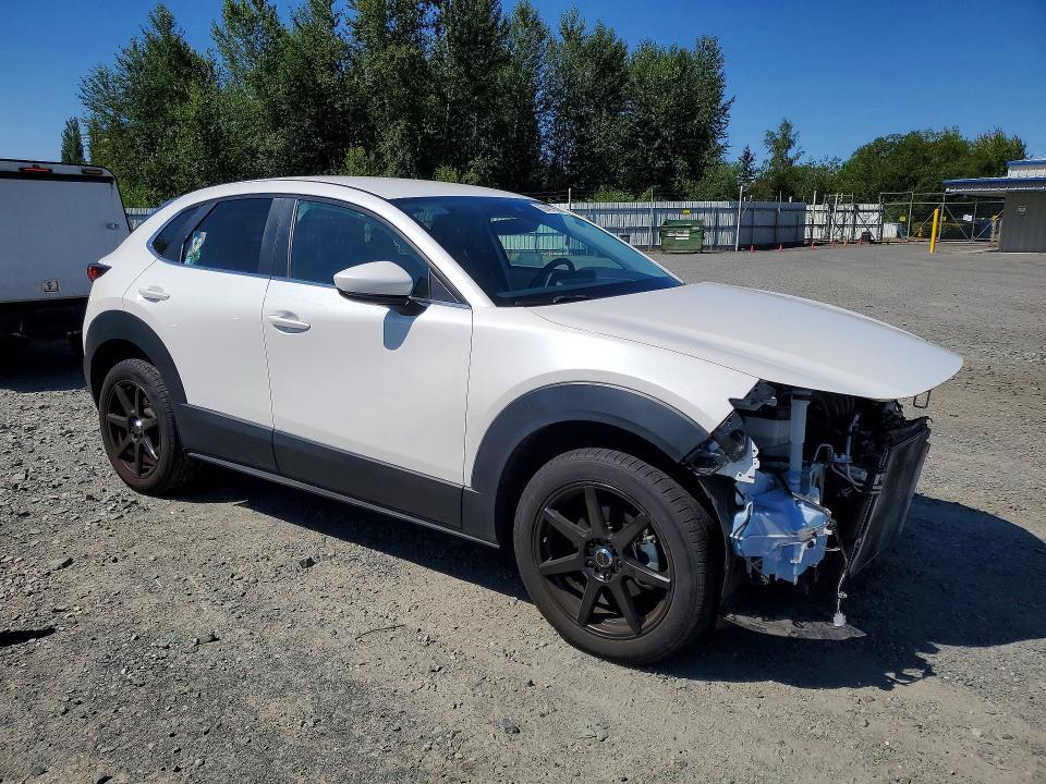 60467256 :رقم المزاد ، 3MVDMBBLXMM210759 vin ، 2021 Mazda Cx-30 مزاد بيع
