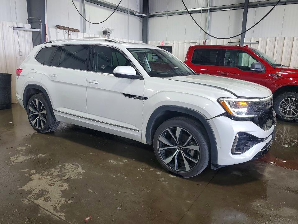 Продаж на аукціоні авто 2024 Volkswagen Atlas, vin: 1V2FR2CA2RC533090, номер лоту: 61556036