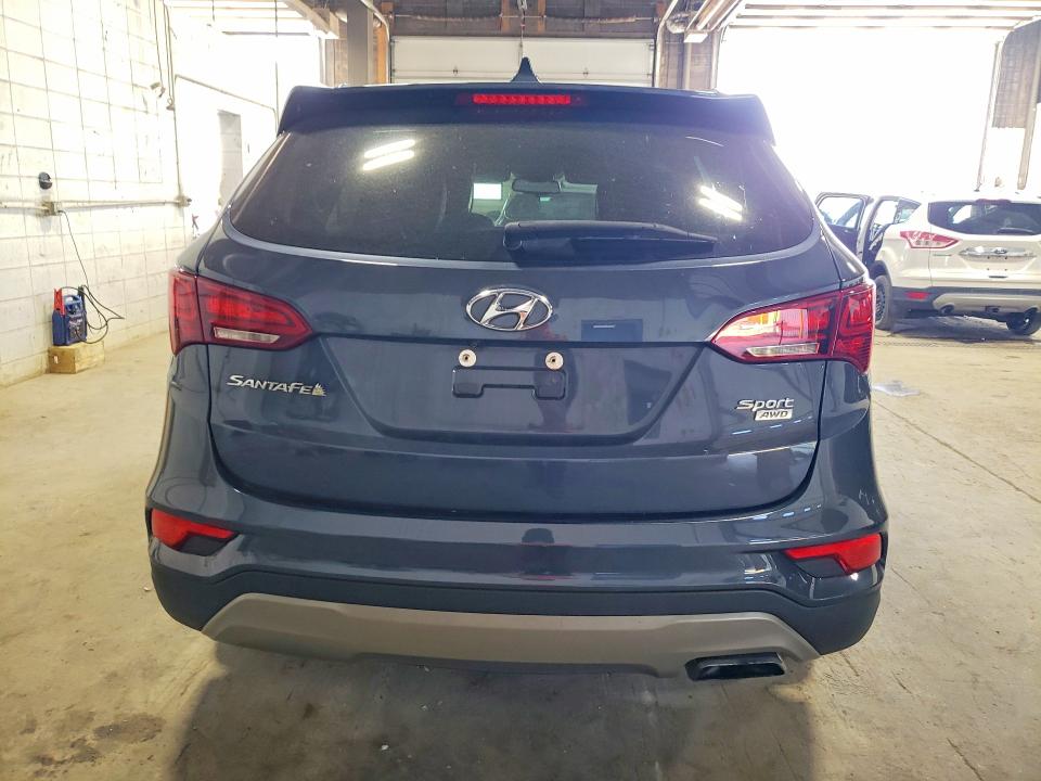 Продаж на аукціоні авто 2017 Hyundai Santa Fe Sport, vin: 5NMZUDLB8HH031525, номер лоту: 61866116