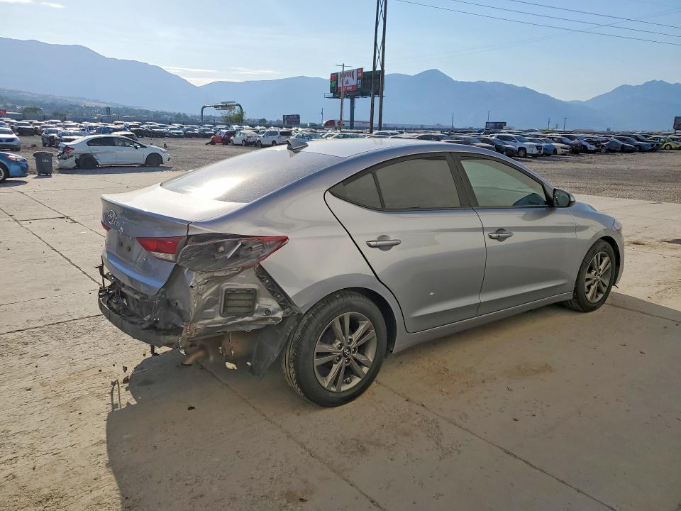 2017 Hyundai Elantra მანქანა იყიდება აუქციონზე, vin: 5NPD84LF2HH209689, აუქციონის ნომერი: 61192016