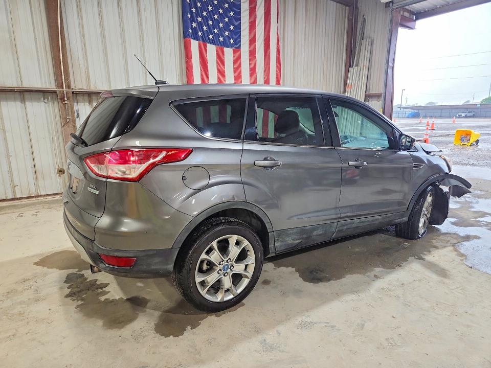 2013 Ford Escape მანქანა იყიდება აუქციონზე, vin: 1FMCU0HX7DUB47574, აუქციონის ნომერი: 61147376