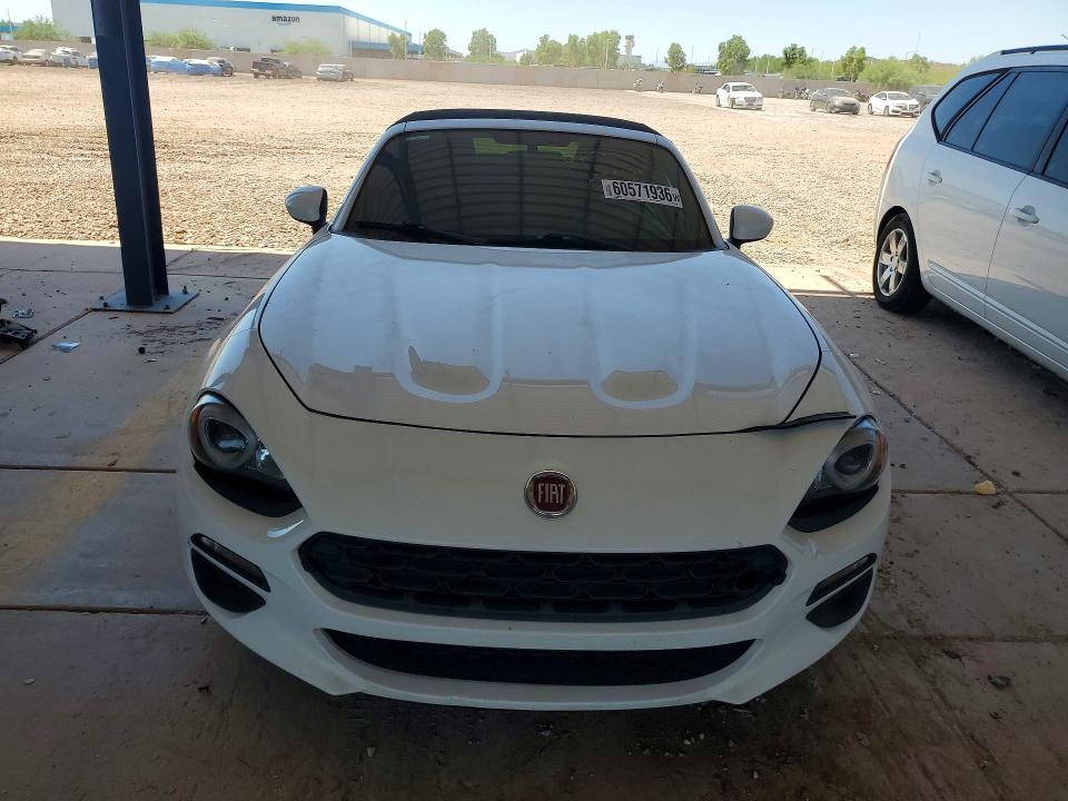 Продажа на аукционе авто 2017 Fiat 124 Spider, vin: JC1NFAEK1H0107829, номер лота: 60571936