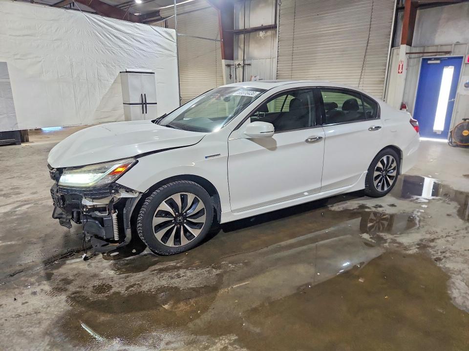 Auction sale of the 2017 Honda Accord, vin: JHMCR6F71HC012838, lot number: 59378436