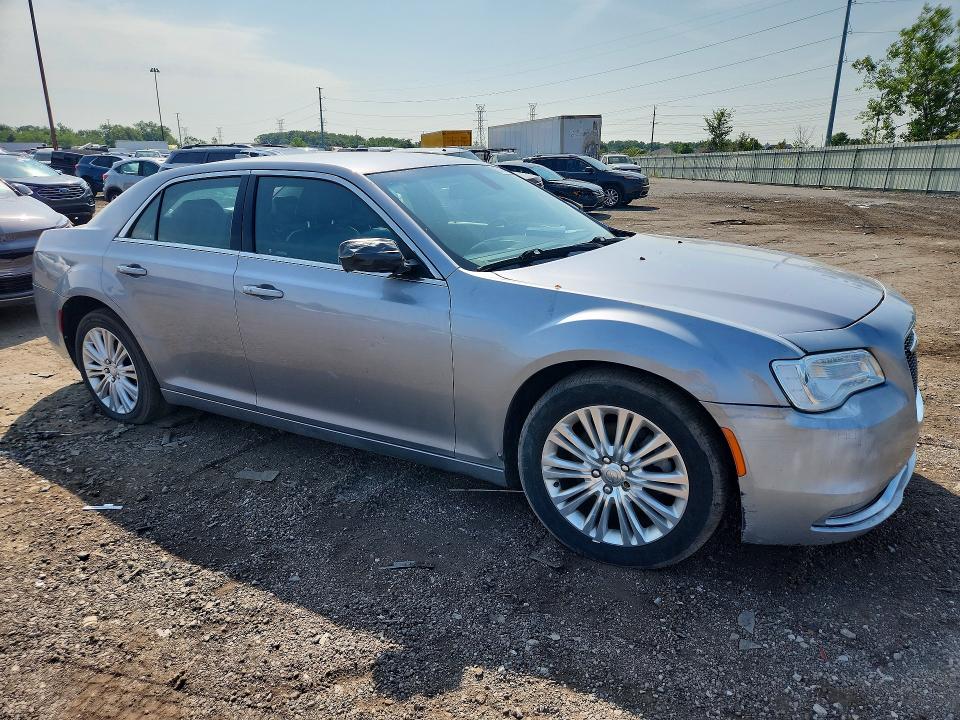 Auction sale of the 2015 Chrysler 300, vin: 2C3CCARG4FH760693, lot number: 63390376