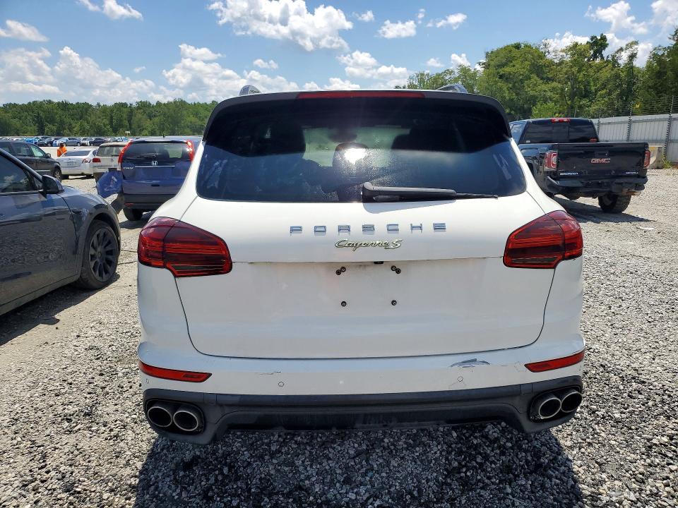 61795916 :رقم المزاد ، WP1AE2A27HLA70329 vin ، 2017 Porsche Cayenne مزاد بيع