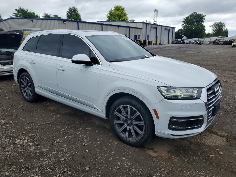 2017 Audi Q7 მანქანა იყიდება აუქციონზე, vin: WA1LAAF78HD029748, აუქციონის ნომერი: 59794136