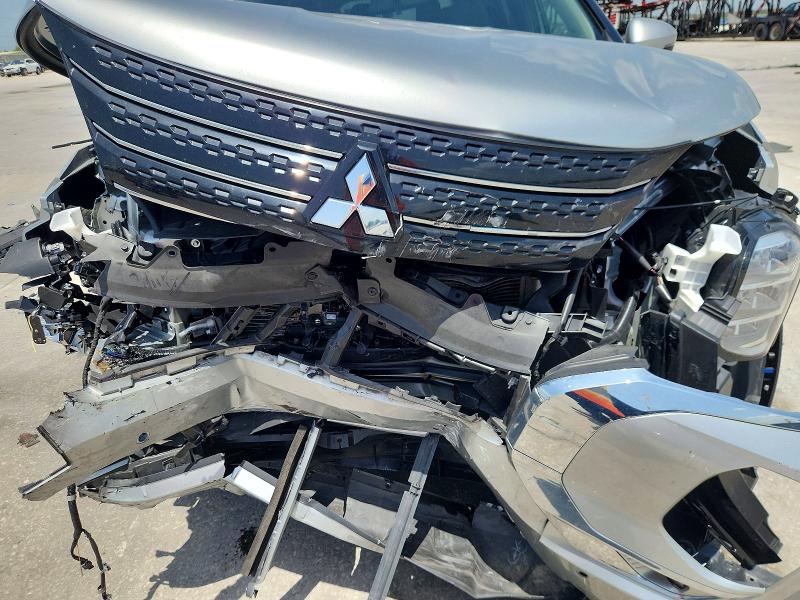 61875606 :رقم المزاد ، JA4J3VA8XRZ082805 vin ، 2024 Mitsubishi Outlander مزاد بيع