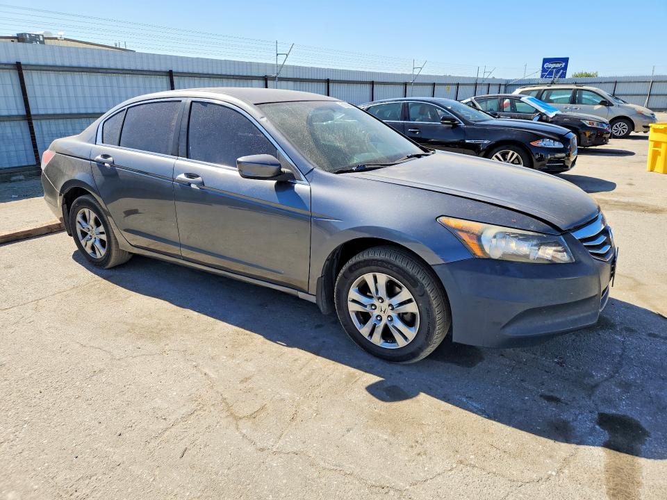 61638646 :رقم المزاد ، 1HGCP2F64BA122004 vin ، 2011 Honda Accord مزاد بيع