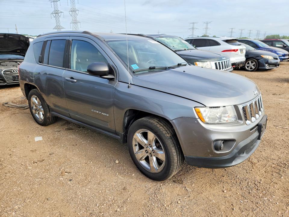 59330616 :رقم المزاد ، 1C4NJDCB4DD271889 vin ، 2013 Jeep Compass مزاد بيع