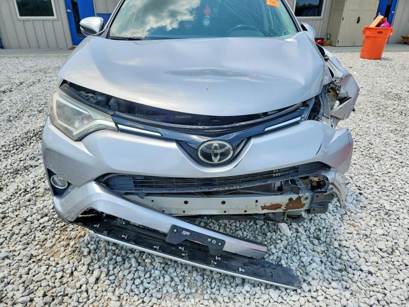 61633746 :رقم المزاد ، 2T3RFREV6JW789802 vin ، 2018 Toyota Rav4 مزاد بيع