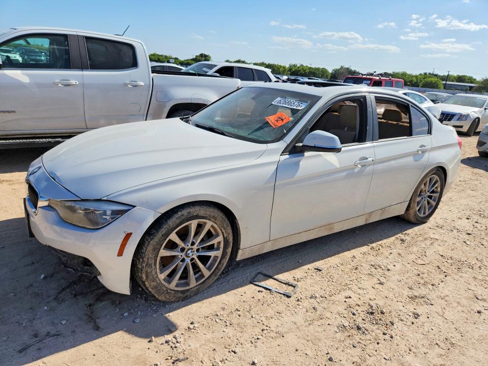 Продаж на аукціоні авто 2017 Bmw 320, vin: WBA8E1G3XHNU17681, номер лоту: 62686576