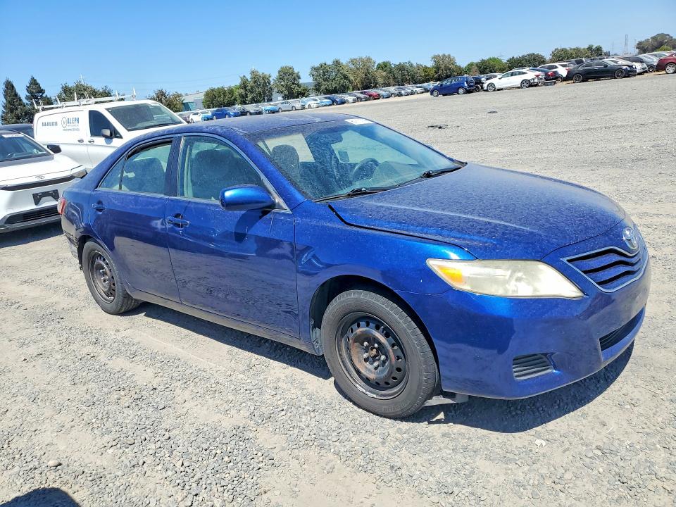 Aukcja sprzedaży 2011 Toyota Camry, vin: 4T1BF3EK3BU737820, numer aukcji: 61711776
