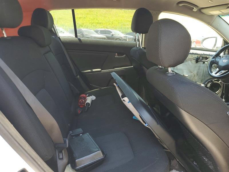 60388436 :رقم المزاد ، KNDPBCA28B7038080 vin ، 2011 Kia Sportage مزاد بيع