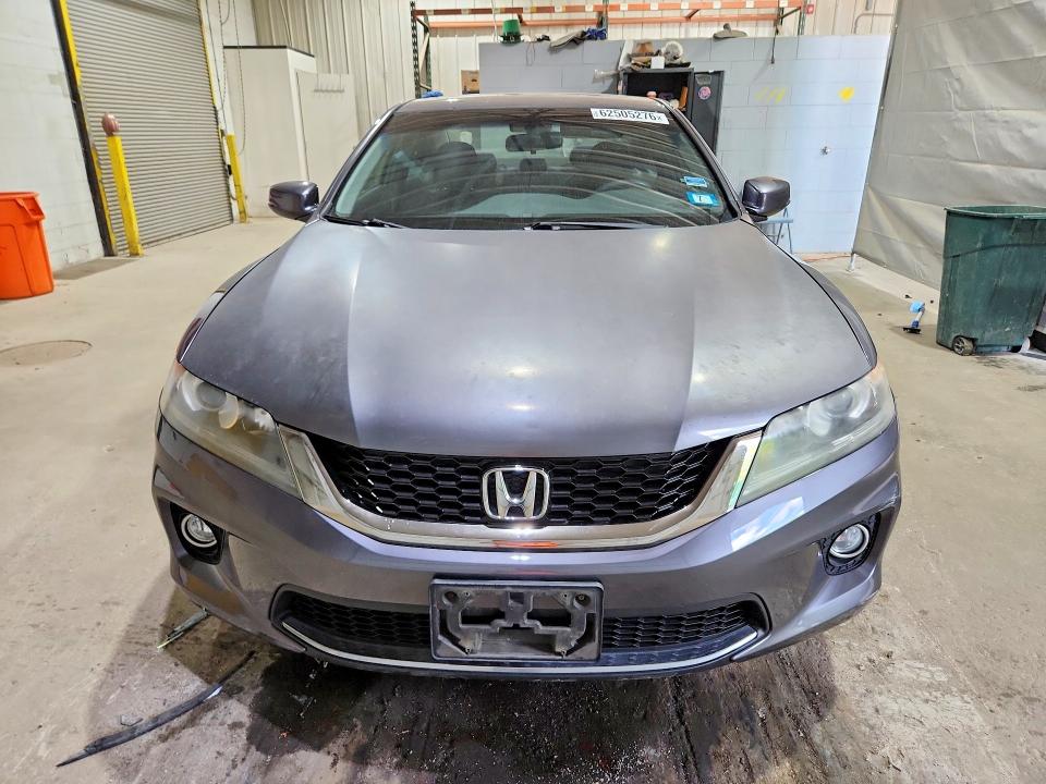 Продаж на аукціоні авто 2013 Honda Accord, vin: 1HGCT1B72DA002886, номер лоту: 62505276