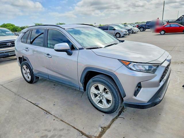 2020 Toyota Rav4 მანქანა იყიდება აუქციონზე, vin: 2T3W1RFV0LC037811, აუქციონის ნომერი: 60785286
