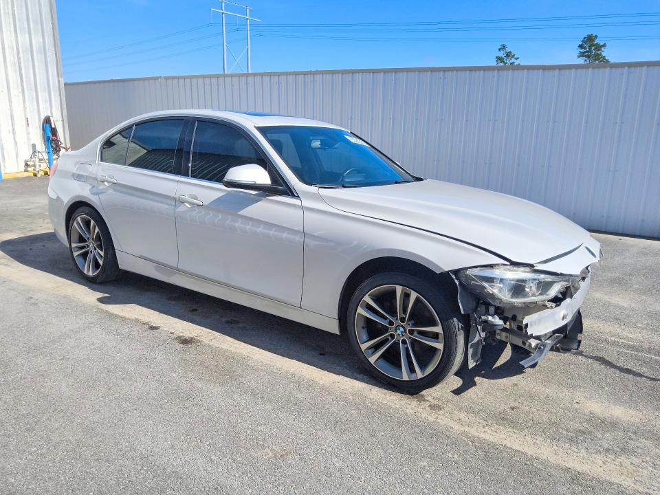 58485456 :رقم المزاد ، WBA8B9G32HNU56269 vin ، 2017 Bmw 330 مزاد بيع