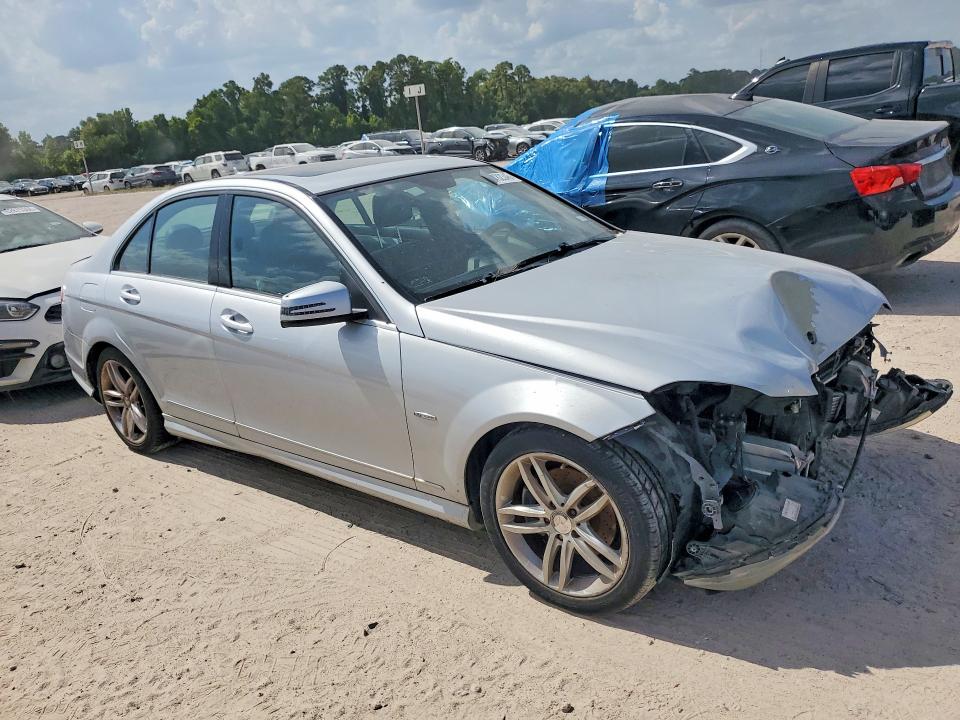 2012 Mercedes-benz C მანქანა იყიდება აუქციონზე, vin: WDDGF4HB7CR214578, აუქციონის ნომერი: 62782346