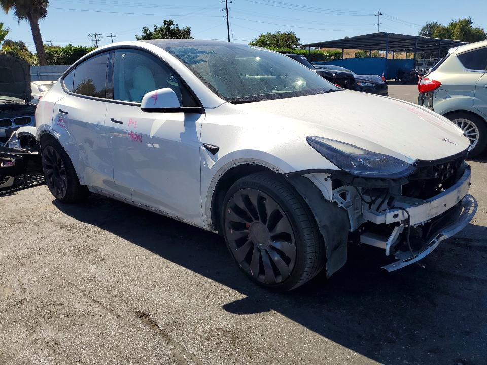 2022 Tesla Model Y მანქანა იყიდება აუქციონზე, vin: 7SAYGDEF8NF408745, აუქციონის ნომერი: 61912776