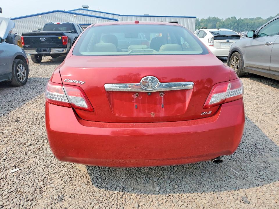 59859626 :رقم المزاد ، 4T1BF3EKXBU749916 vin ، 2011 Toyota Camry مزاد بيع