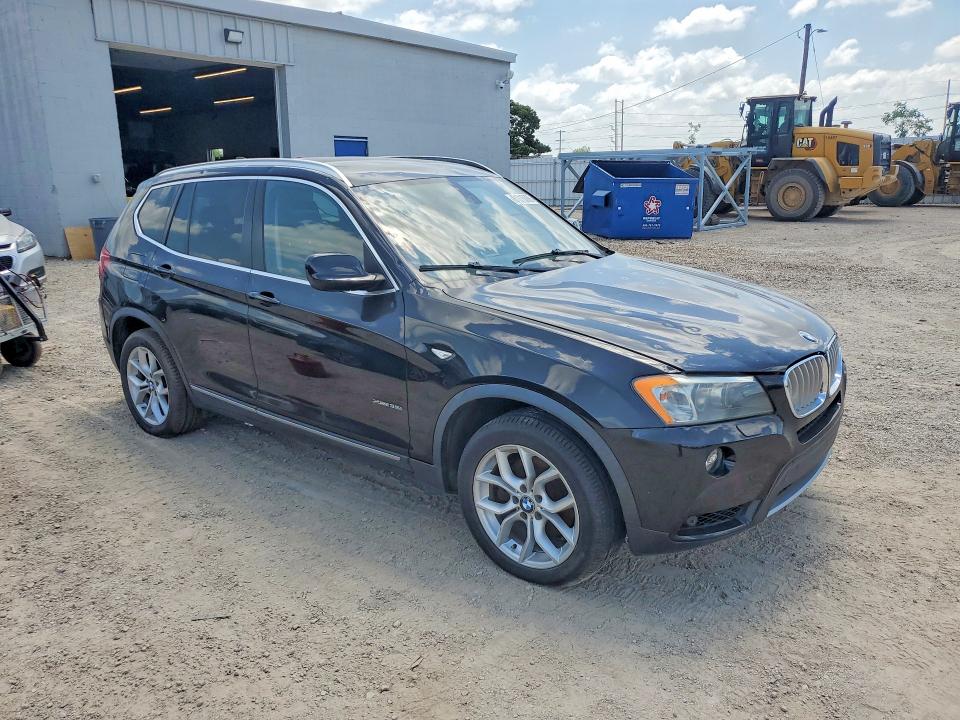 61016066 :رقم المزاد ، 5UXWX7C55BLL15317 vin ، 2011 Bmw X3 مزاد بيع