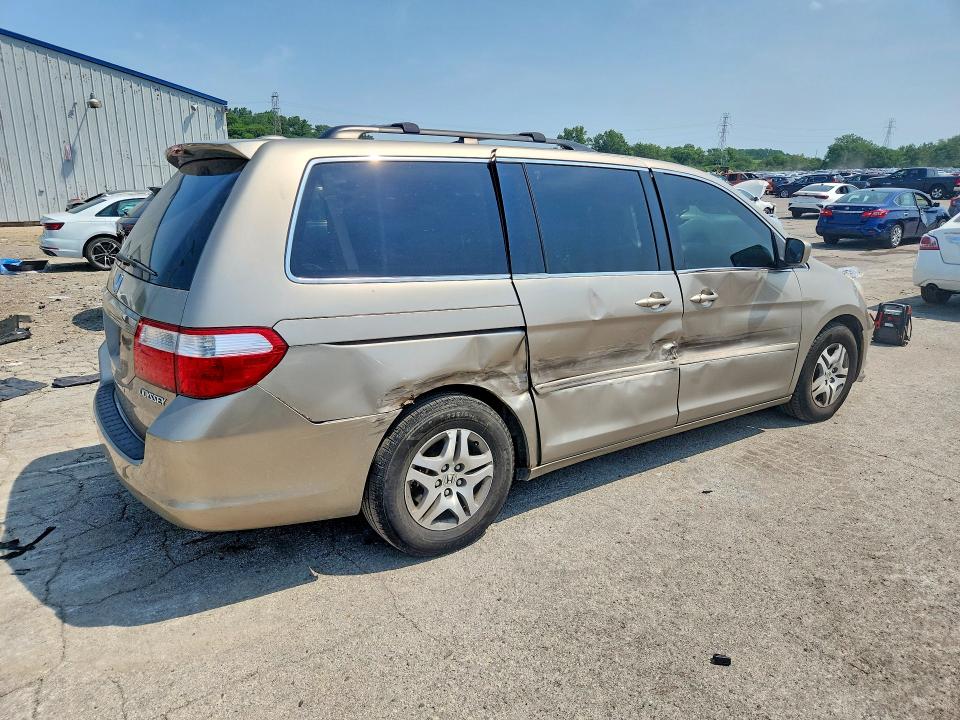 60948046 :رقم المزاد ، 5FNRL38775B108769 vin ، 2005 Honda Odyssey مزاد بيع
