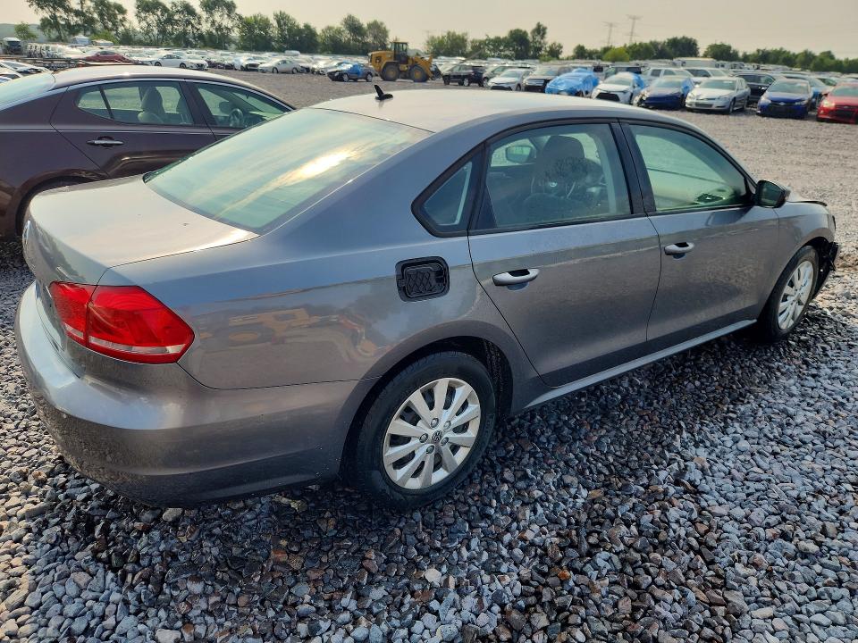 2013 Volkswagen Passat მანქანა იყიდება აუქციონზე, vin: 1VWAH7A30DC149685, აუქციონის ნომერი: 62961426