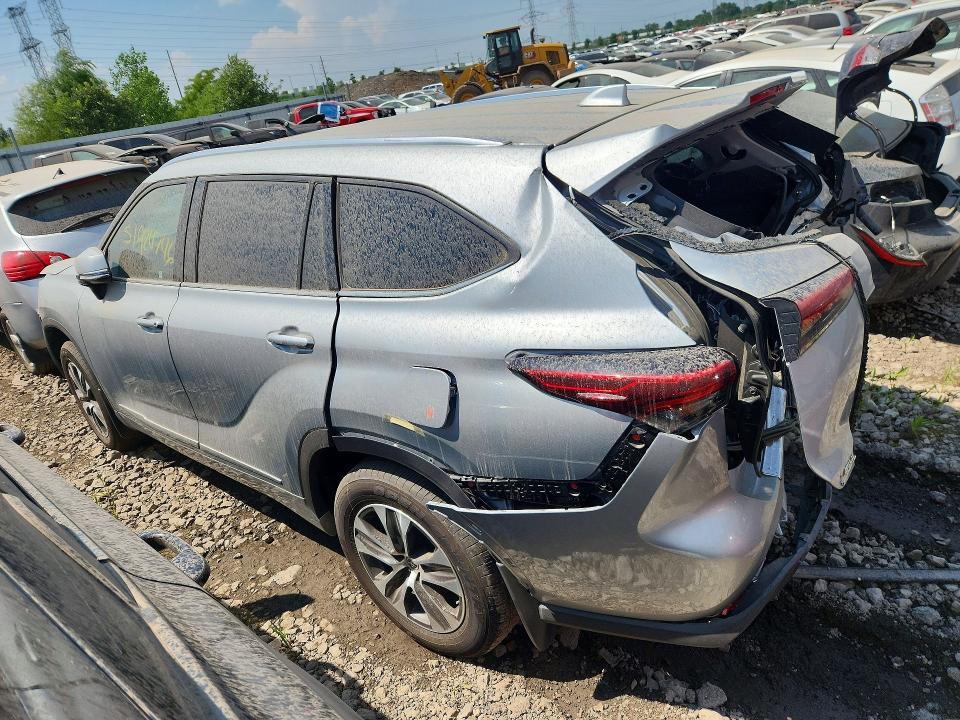 2020 Toyota Highlander მანქანა იყიდება აუქციონზე, vin: 5TDHZRBH5LS502858, აუქციონის ნომერი: 51924746
