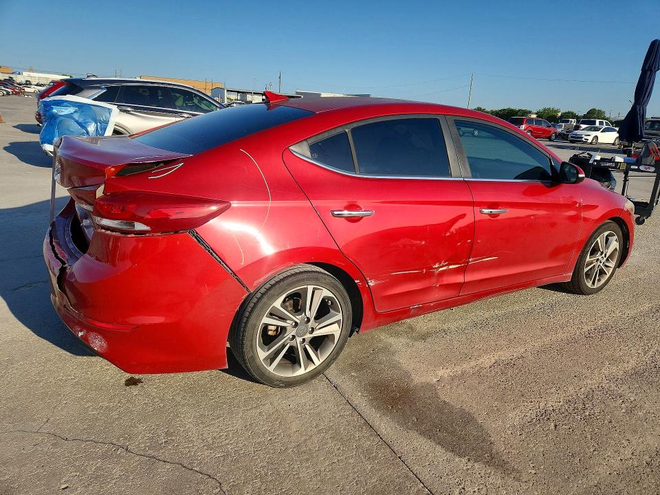 58585816 :رقم المزاد ، 5NPD84LF3HH205571 vin ، 2017 Hyundai Elantra مزاد بيع