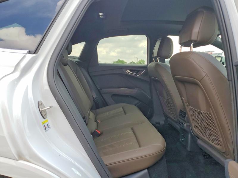 59675026 :رقم المزاد ، WA142BFZ7RP017034 vin ، 2024 Audi Q4 E-tron مزاد بيع