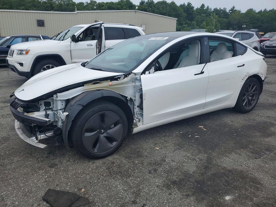 Продаж на аукціоні авто 2022 Tesla Model 3, vin: 5YJ3E1EB4NF114493, номер лоту: 61561306
