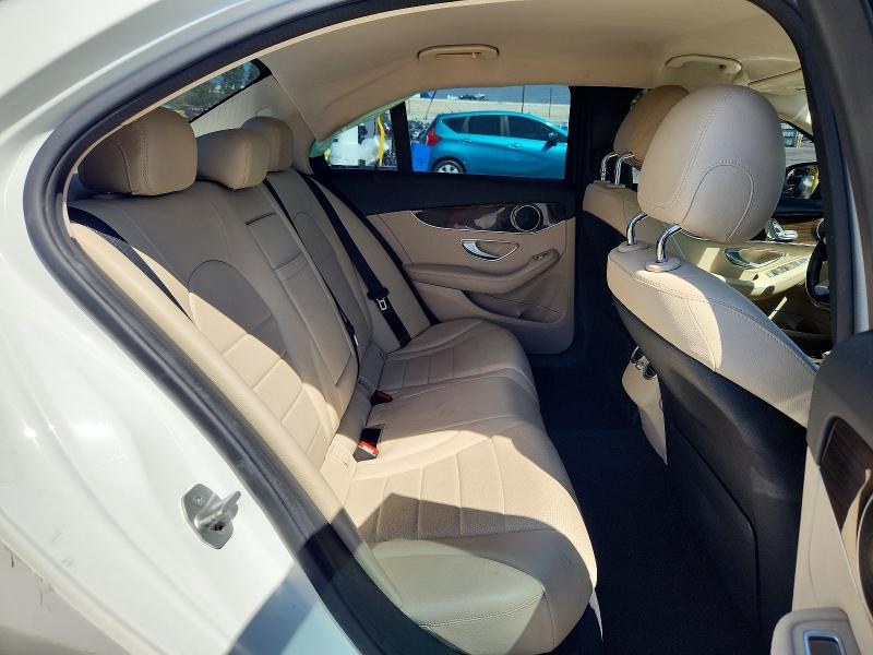 61941866 :رقم المزاد ، 55SWF4JB1GU146367 vin ، 2016 Mercedes-benz C مزاد بيع