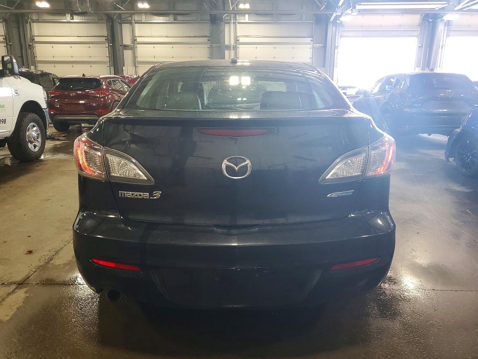 60392216 :رقم المزاد ، JM1BL1W74D1780062 vin ، 2013 Mazda 3 مزاد بيع