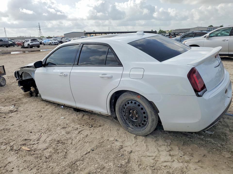 Aukcja sprzedaży 2020 Chrysler 300, vin: 2C3CCABT2LH145904, numer aukcji: 61627936
