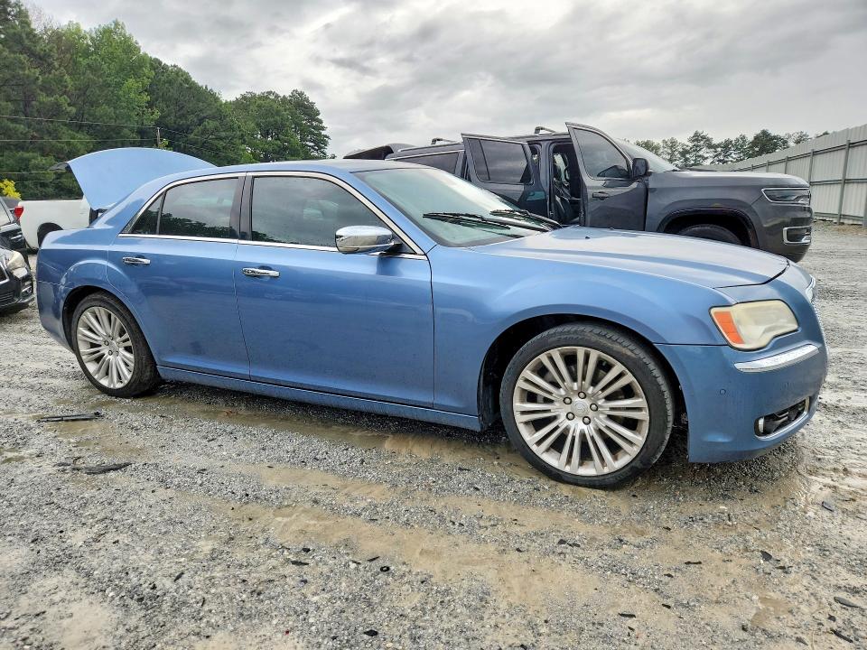 62127186 :رقم المزاد ، 2C3CA6CT8BH599669 vin ، 2011 Chrysler 300c مزاد بيع