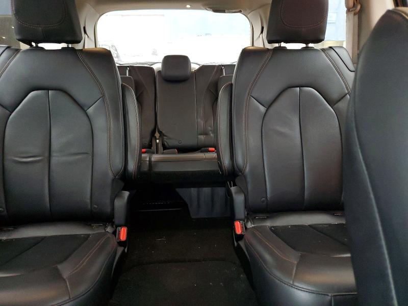 61972256 :رقم المزاد ، 2C4RC1BG0HR778542 vin ، 2017 Chrysler Pacifica مزاد بيع