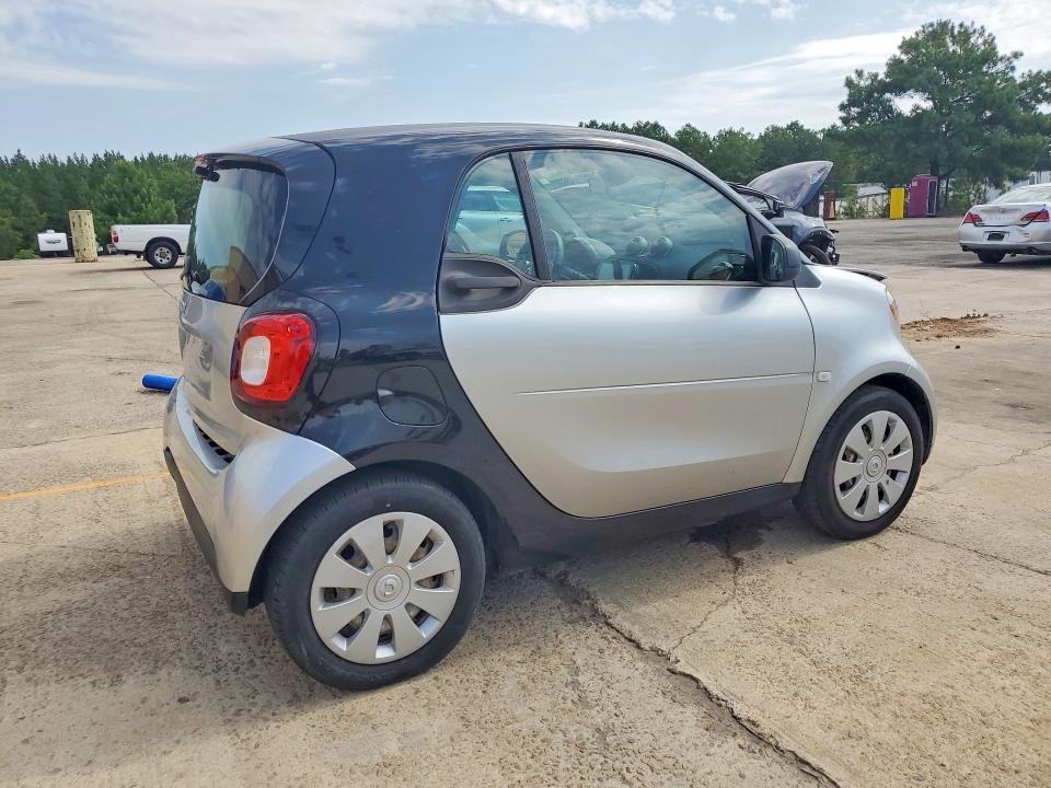2016 Smart Fortwo მანქანა იყიდება აუქციონზე, vin: WMEFJ5DA3GK076996, აუქციონის ნომერი: 60327696