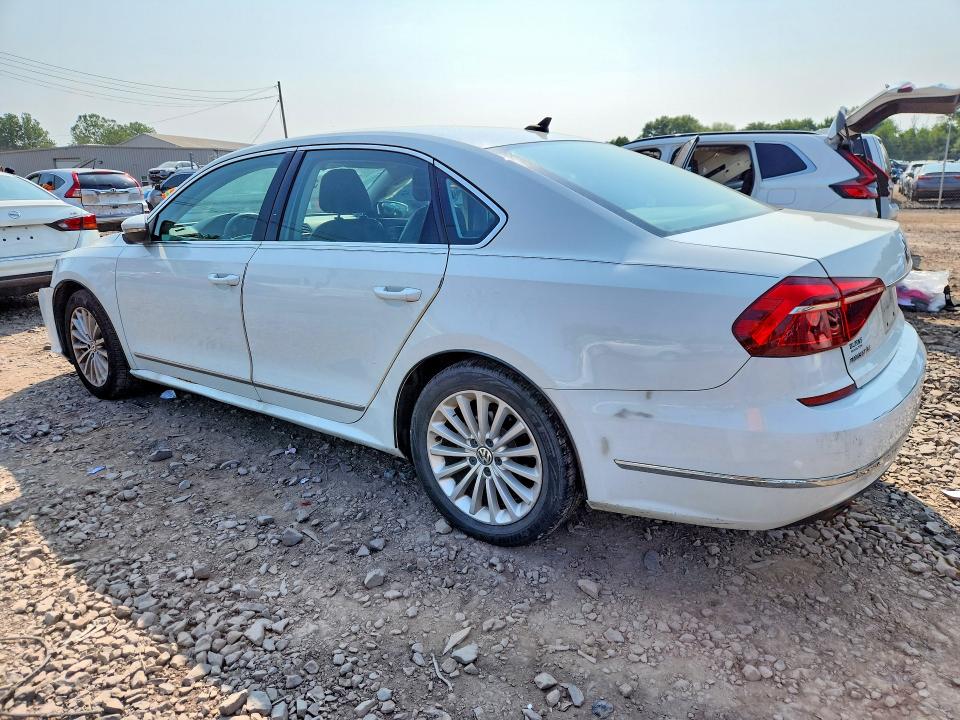 Продаж на аукціоні авто 2017 Volkswagen Passat, vin: 1VWBT7A3XHC028820, номер лоту: 62449196
