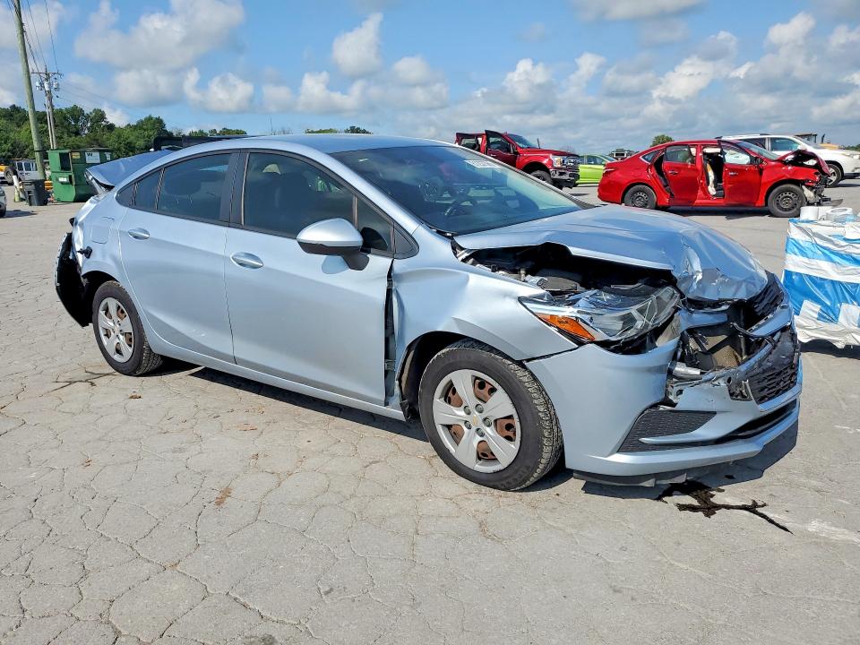61237386 :رقم المزاد ، 1G1BC5SM6J7216305 vin ، 2018 Chevrolet Cruze مزاد بيع